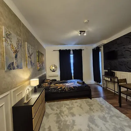 Apartment Citynest O5 Moonlight Suite *